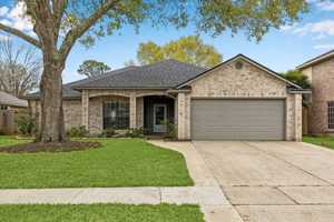 featured image of 2209 Aberdeen Dr