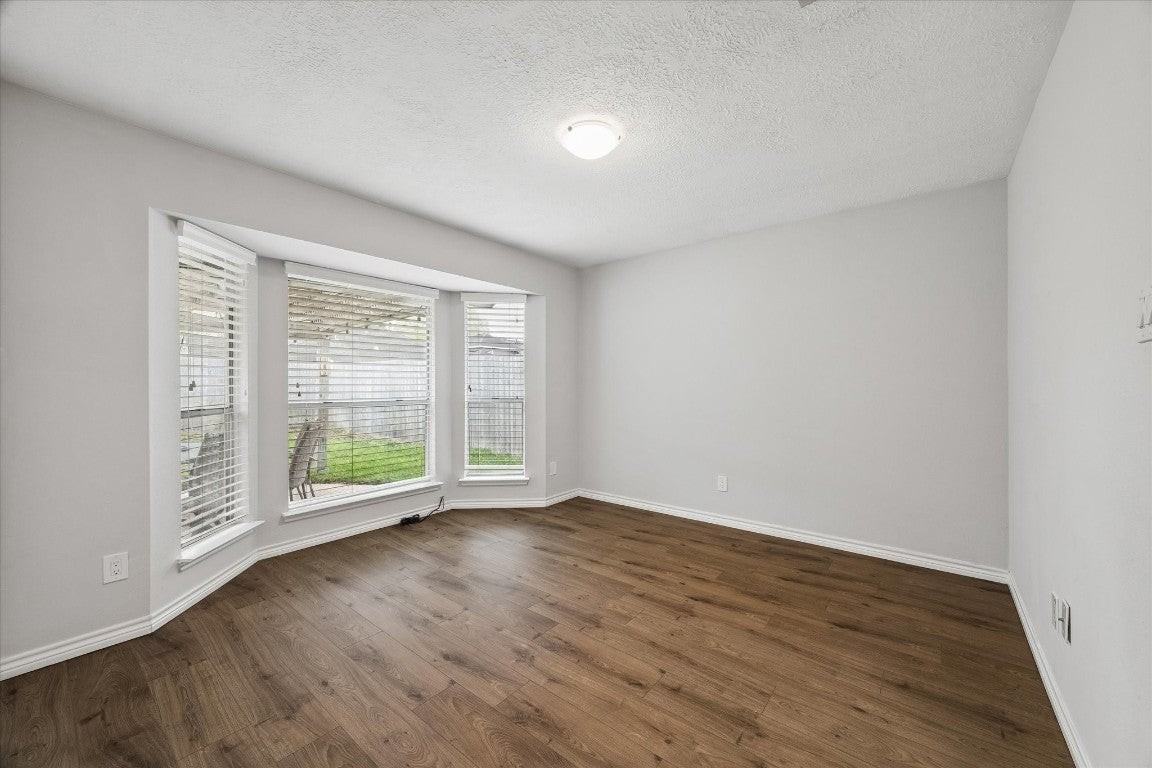 2209 Aberdeen Dr - Photo 5 of 15