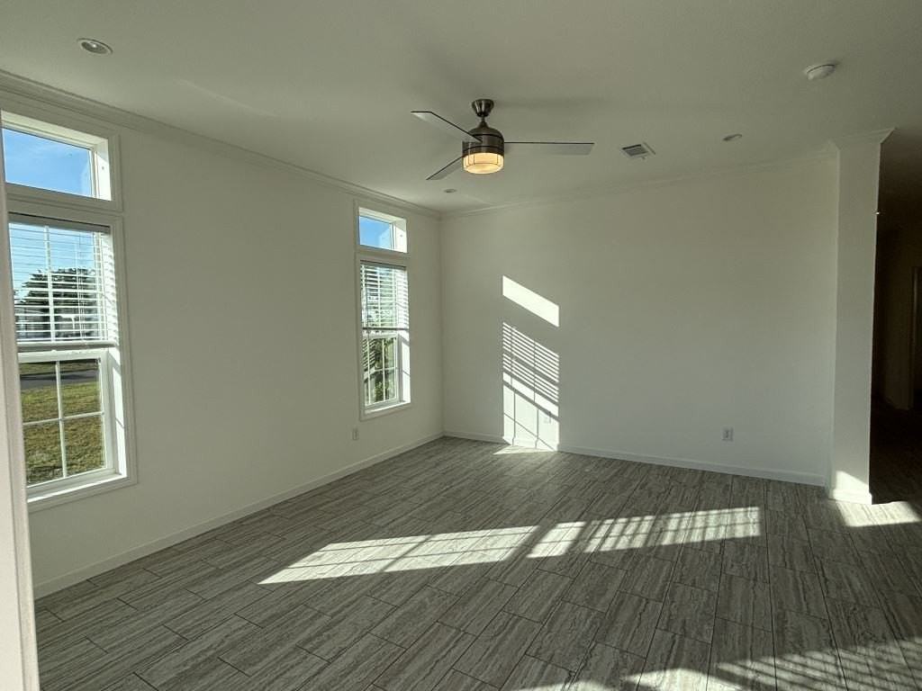 557 Bimini Cay Cir #557 - Photo 4 of 22