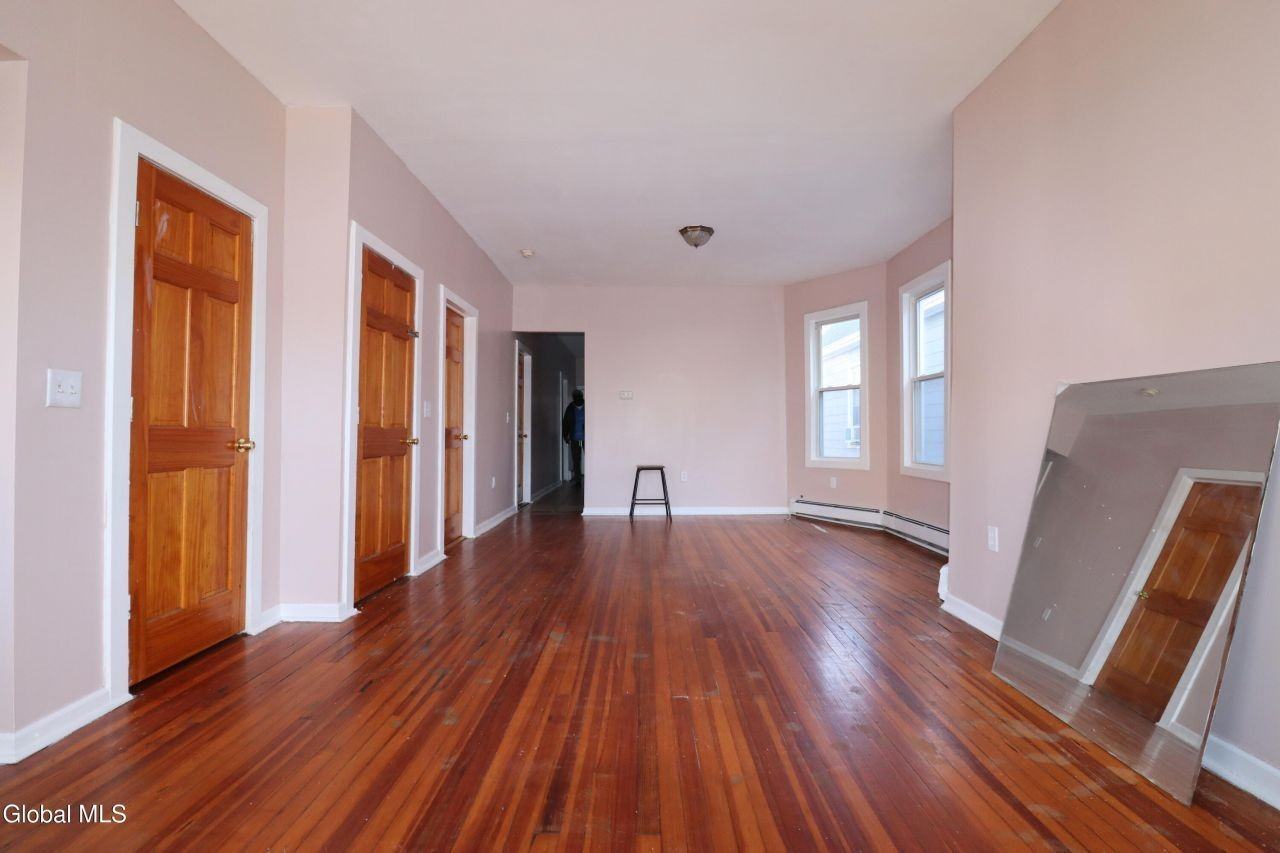 29 Morris St - Photo 5 of 29