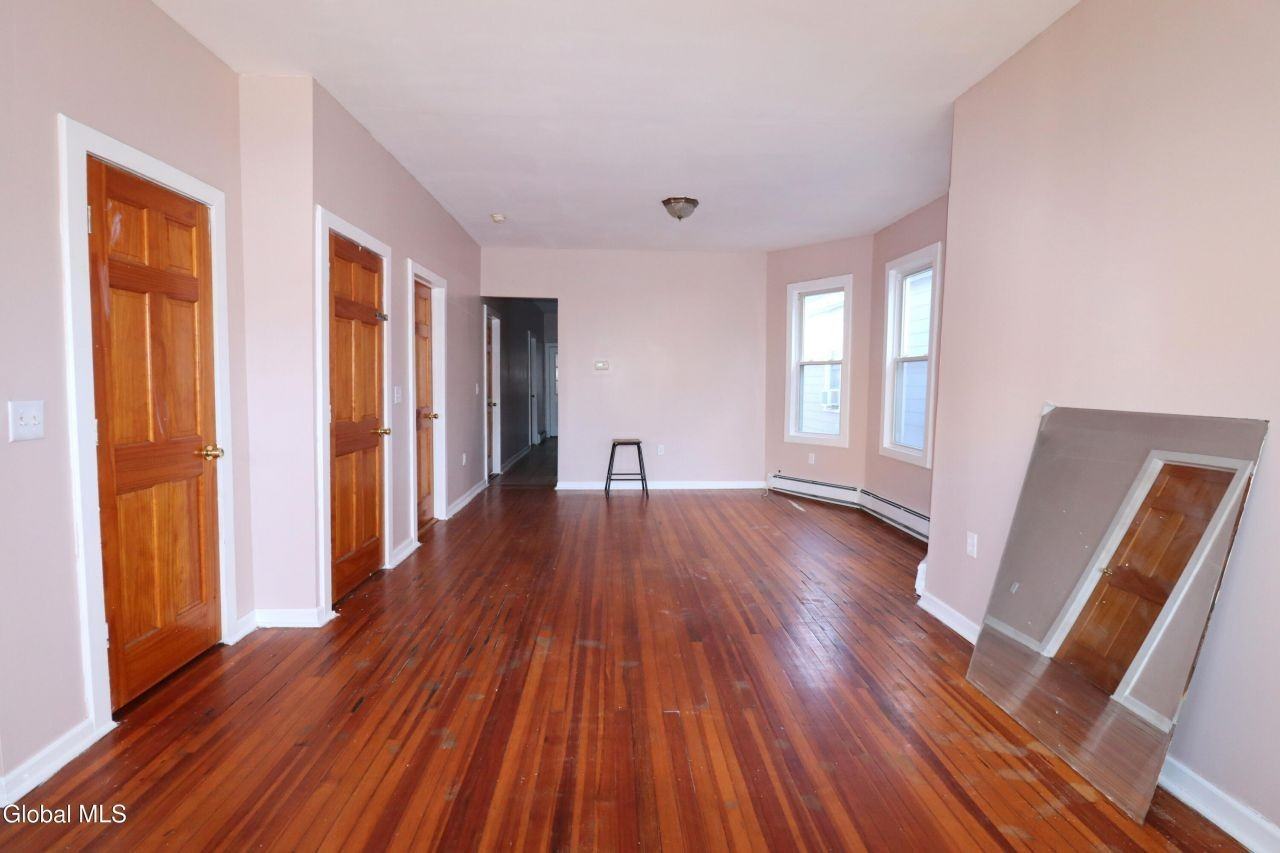 29 Morris St - Photo 6 of 29