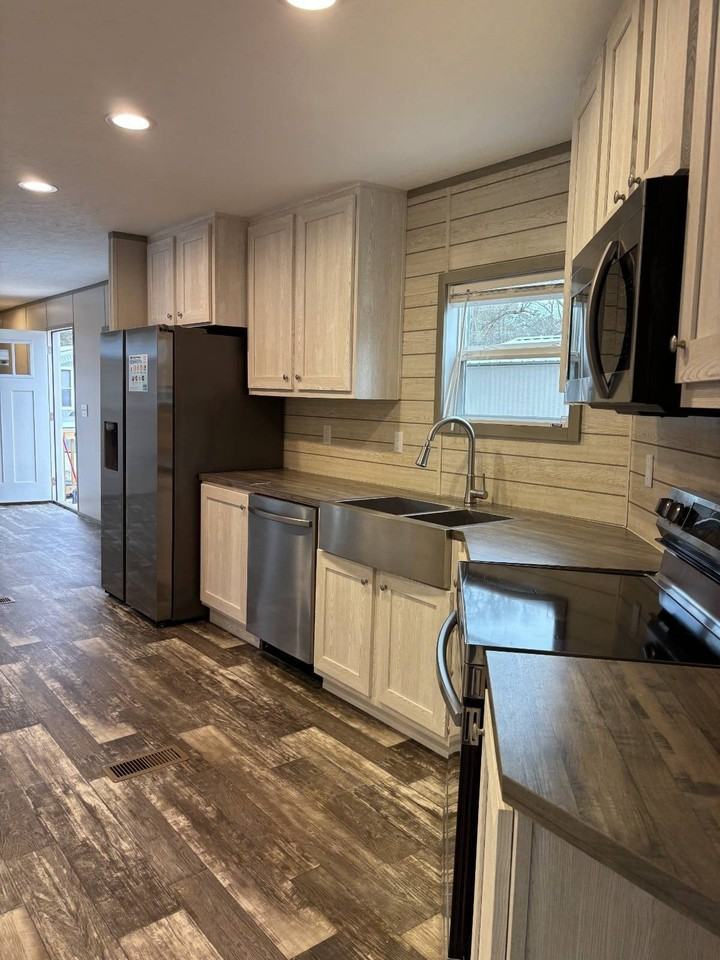 306 Chestnut St - Photo 5 of 21