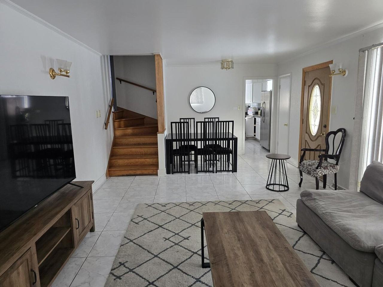 7014 N Kilbourn Ave - Photo 4 of 10