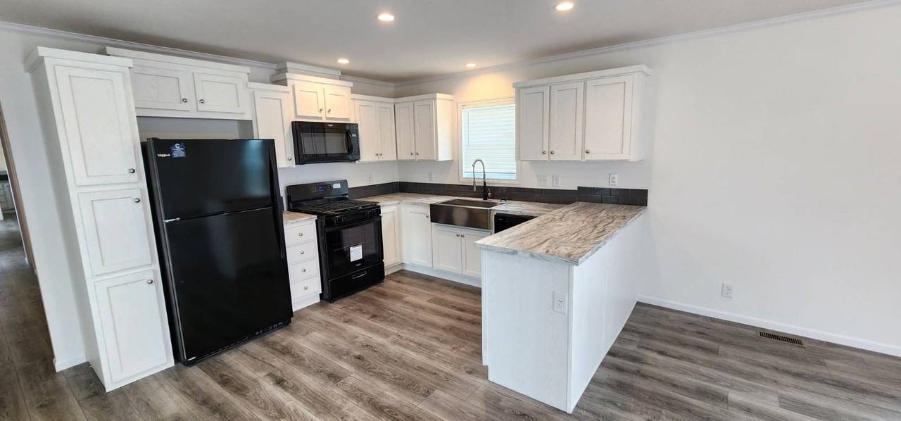 10326 Old Leo Rd #73 - Photo 2 of 11