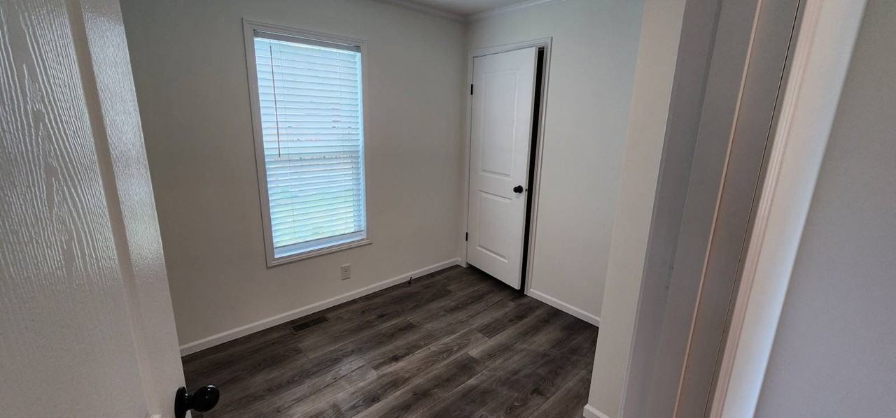 10326 Old Leo Rd #73 - Photo 7 of 11