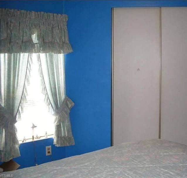 165 W Maryland Ave - Photo 3 of 7