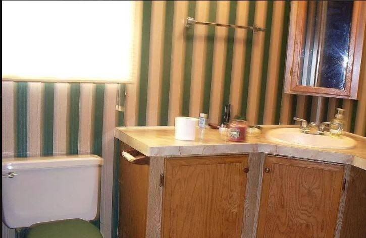 165 W Maryland Ave - Photo 7 of 7