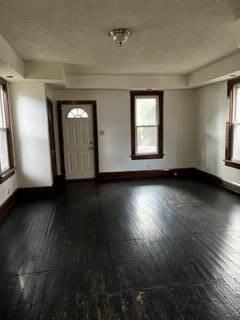 32 8th SW St - Photo 3 of 11