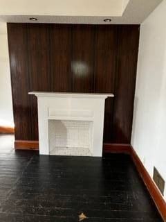 32 8th SW St - Photo 4 of 11