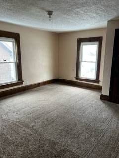 1140 Meadow Ave - Photo 5 of 7