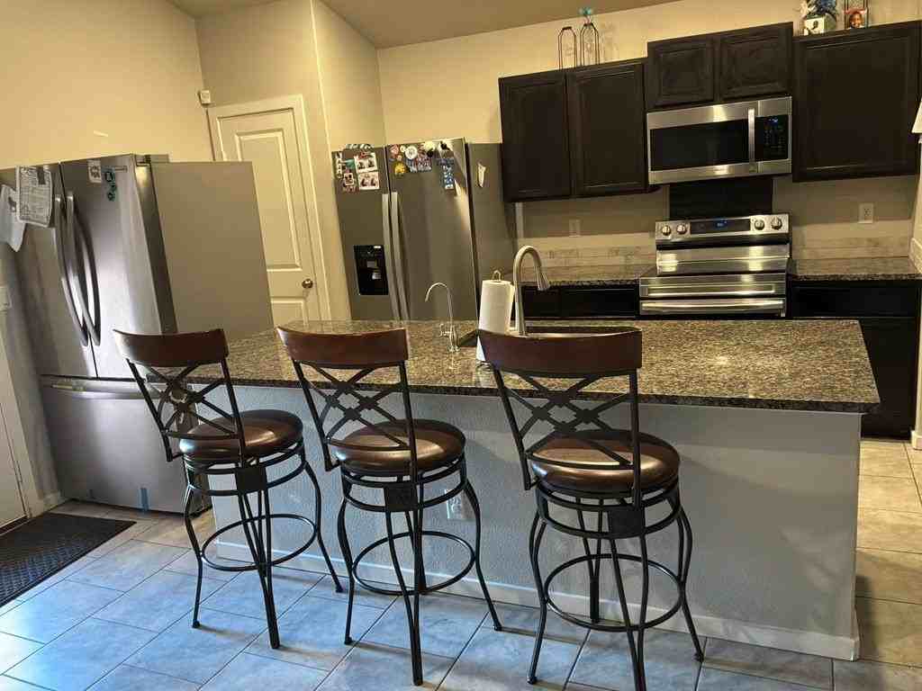 1303 Terra Cotta St - Photo 4 of 32