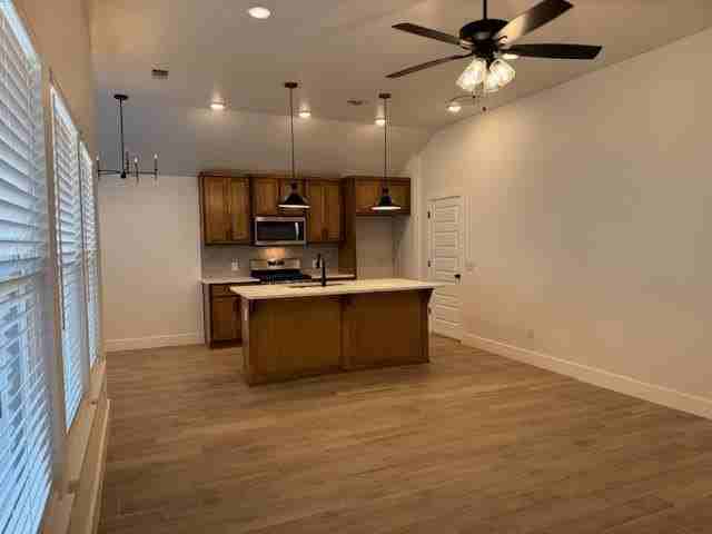 6833 Se 84th St - Photo 5 of 30