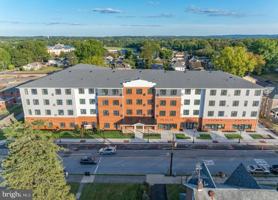 featured image of 624 Main St ##108