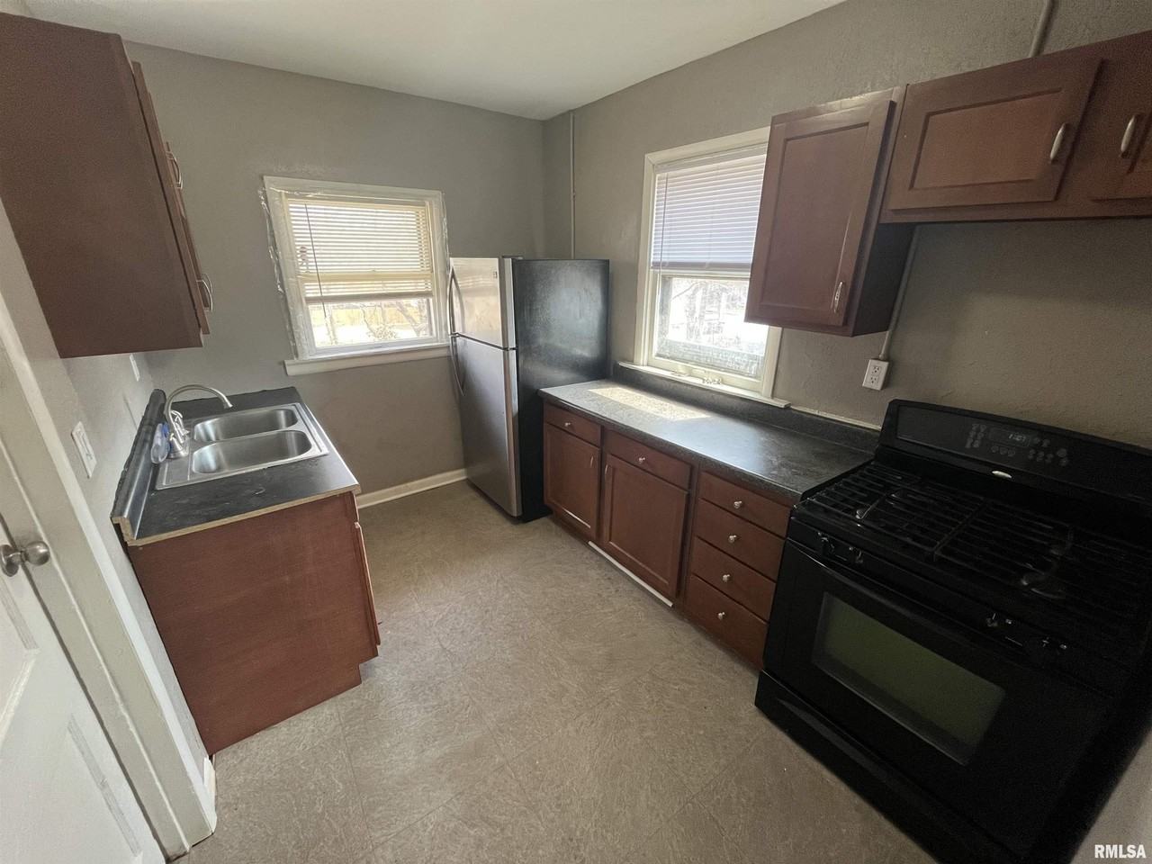 506 Caroline St Apt B - Photo 7 of 13