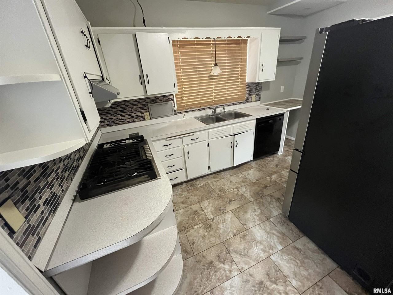 2626 W Heading Ave - Photo 4 of 27