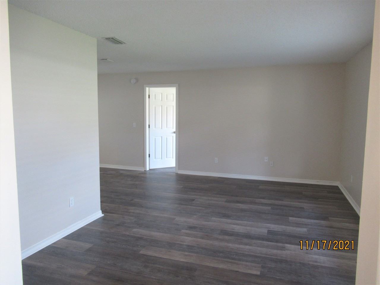 631 Sandy Creek Dr - Photo 2 of 21