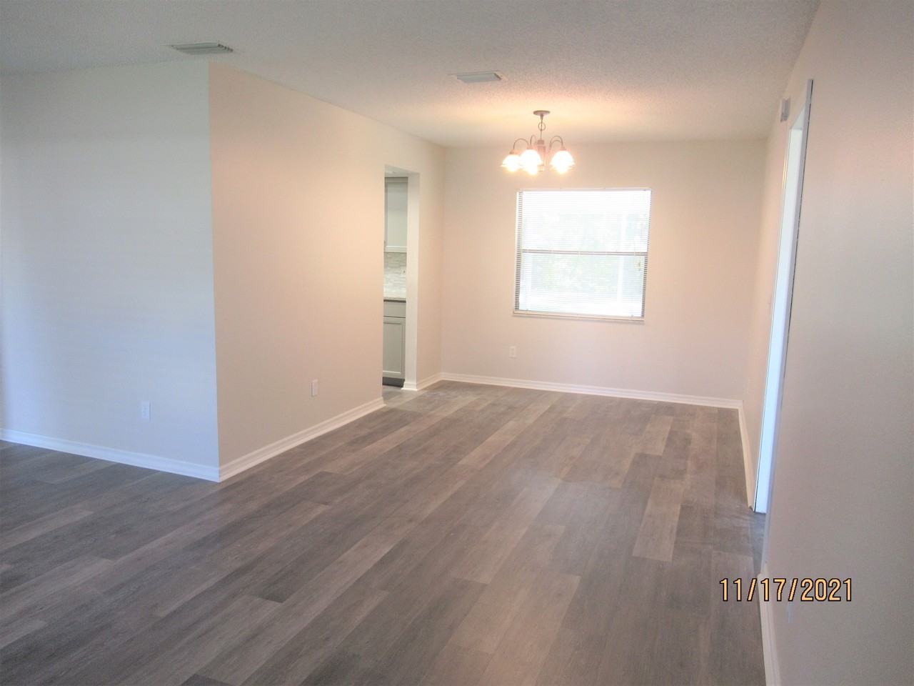 631 Sandy Creek Dr - Photo 4 of 21