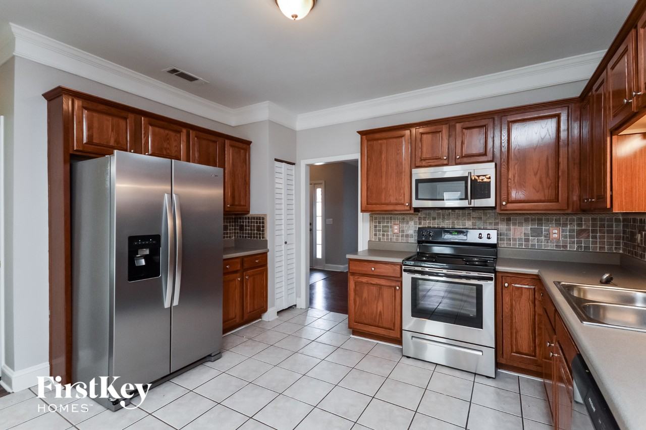 4611 River Rd - Photo 6 of 15