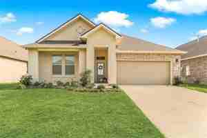 featured image of 4356 Marais River Dr