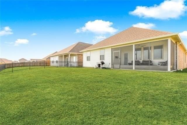 4356 Marais River Dr - Photo 3 of 34