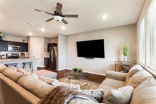 4356 Marais River Dr - Photo 6 of 34