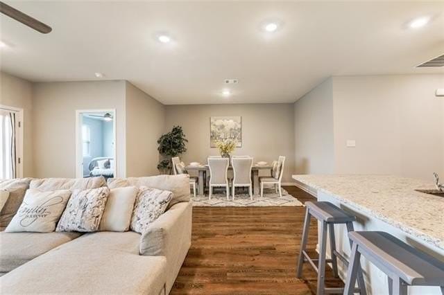 4356 Marais River Dr - Photo 7 of 34