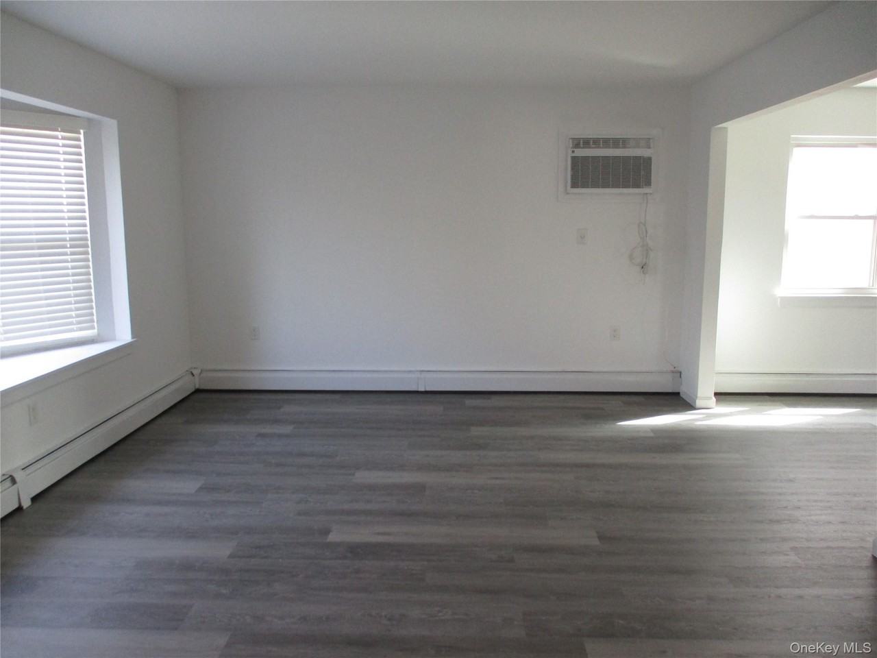 414 E Harrison St - Photo 3 of 21