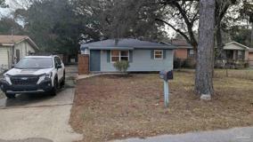 1010 Hawthorn Dr - Photo 1 of 1