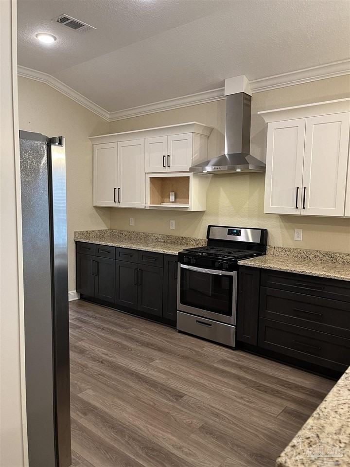 12521 Lillian Hwy - Photo 3 of 17