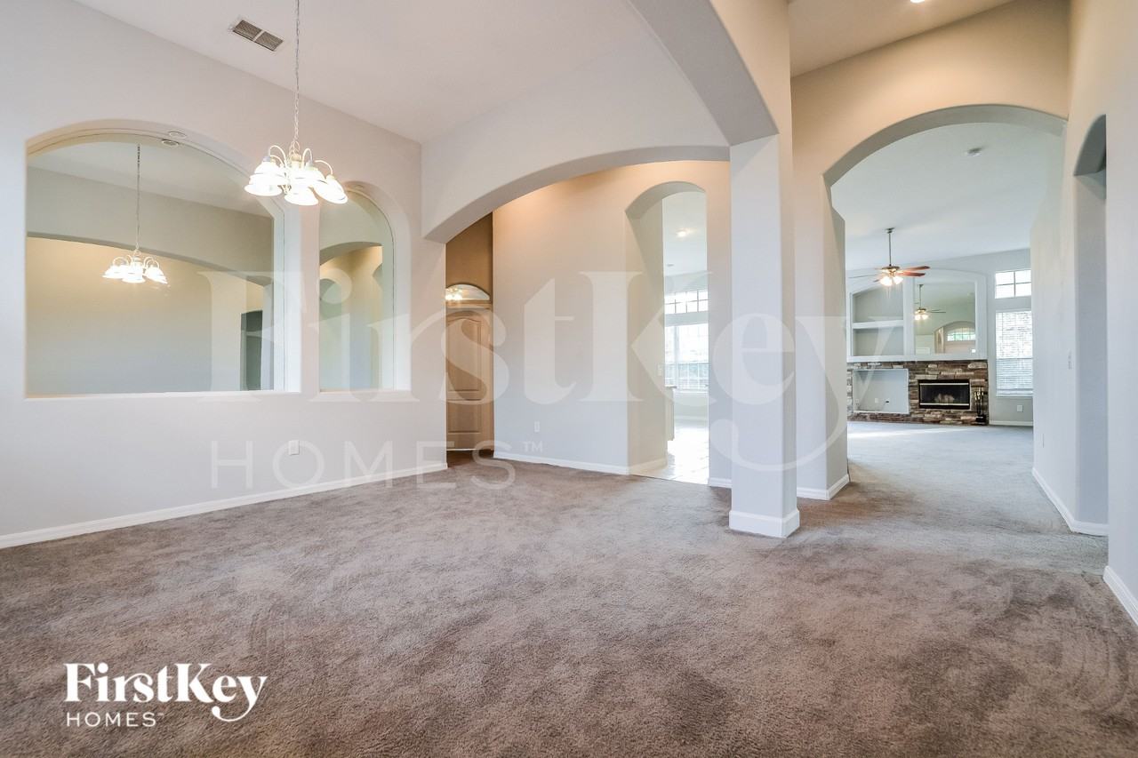 13856 Magnolia Glen Cir - Photo 6 of 15