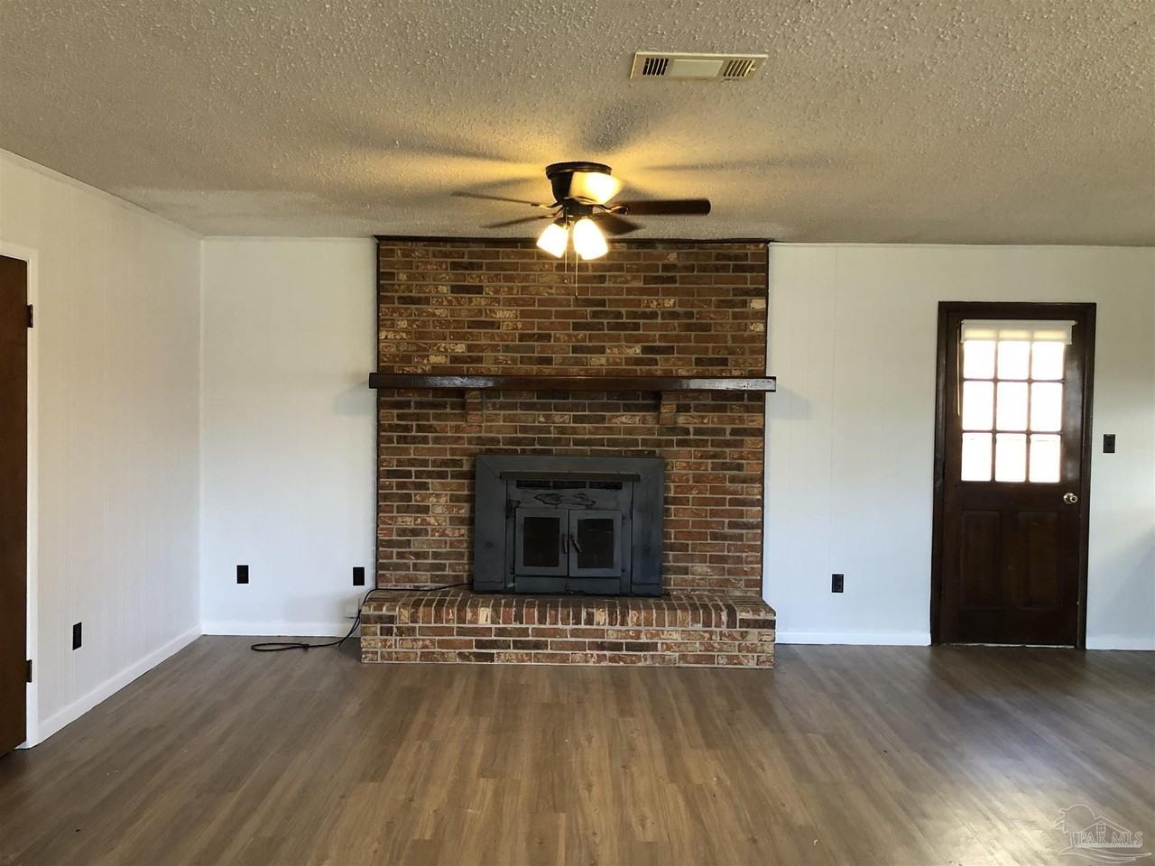 2015 Frontera St - Photo 5 of 24