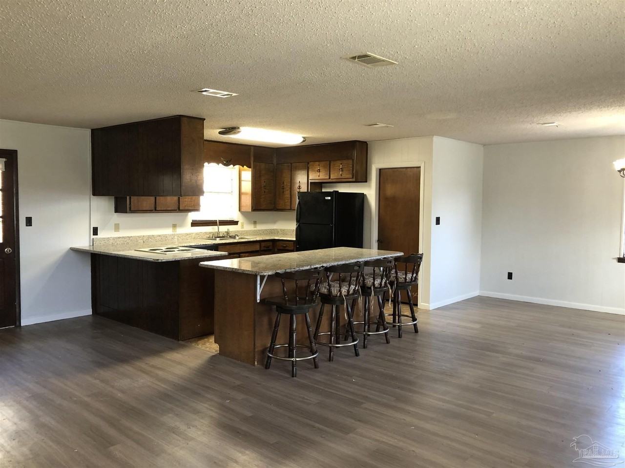 2015 Frontera St - Photo 7 of 24