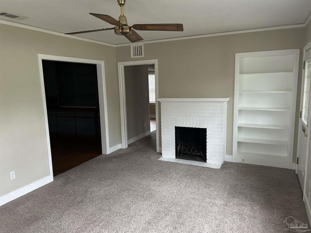 1701 E Bobe St - Photo 4 of 25