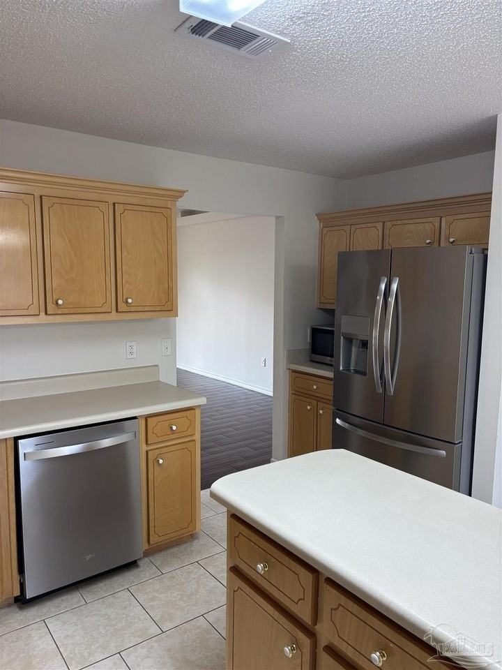 5687 Sweet Birch Ln - Photo 4 of 23