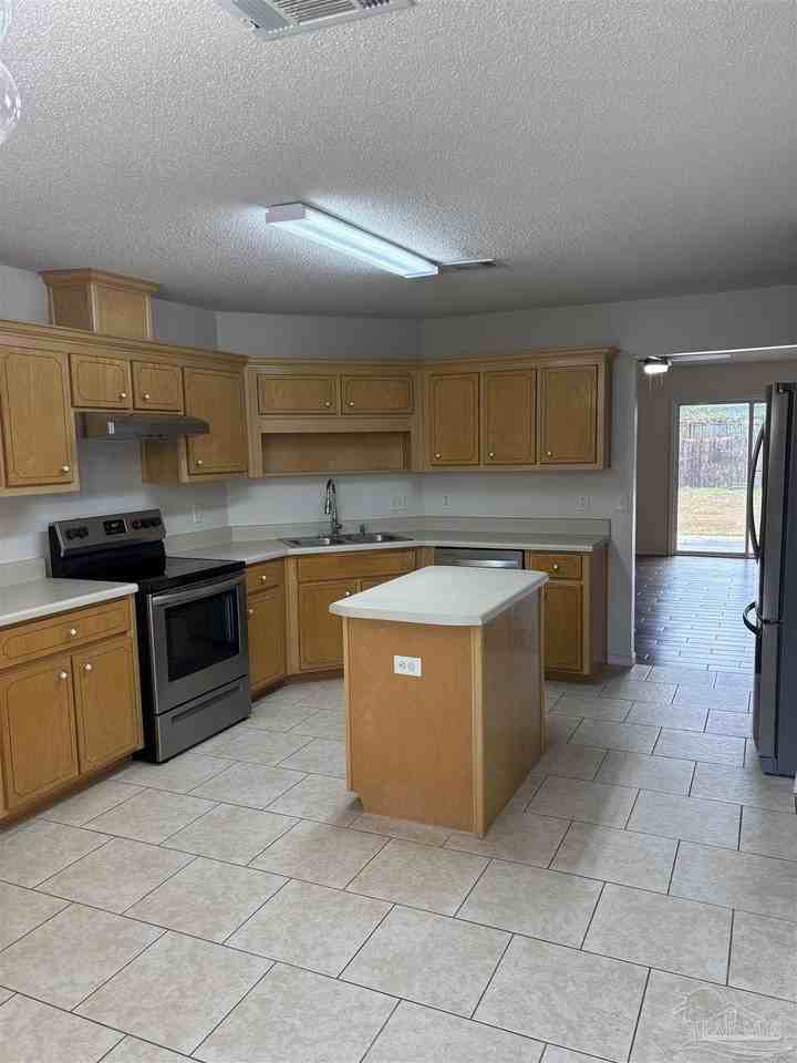 5687 Sweet Birch Ln - Photo 6 of 23