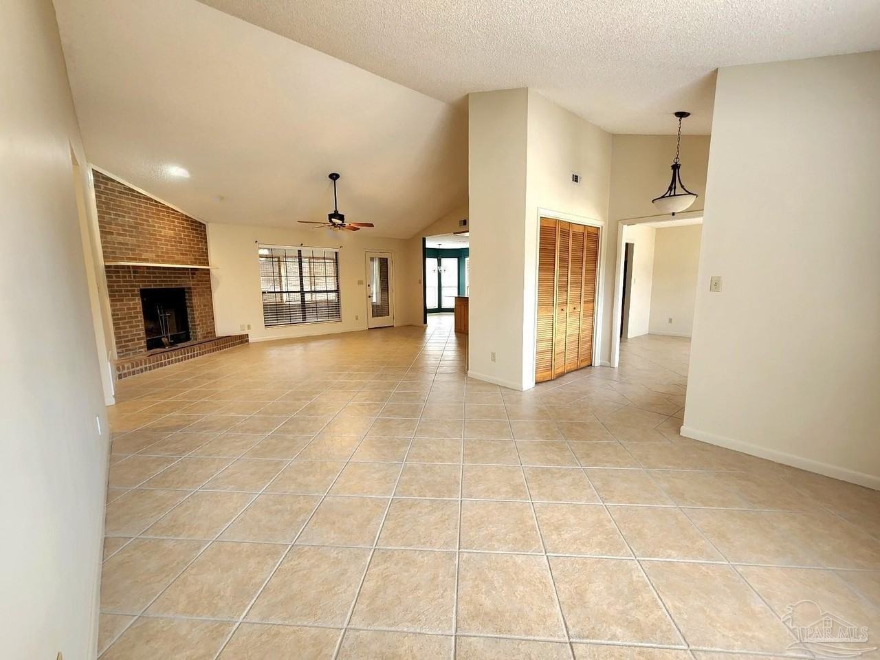 9001 Woodrun Rd - Photo 7 of 24