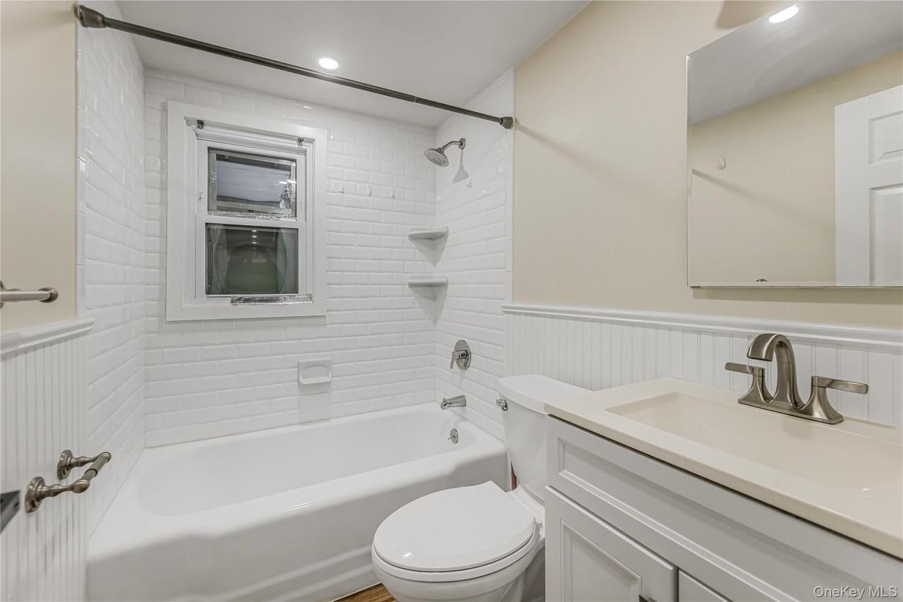 604 Yonkers Ave - Photo 6 of 7