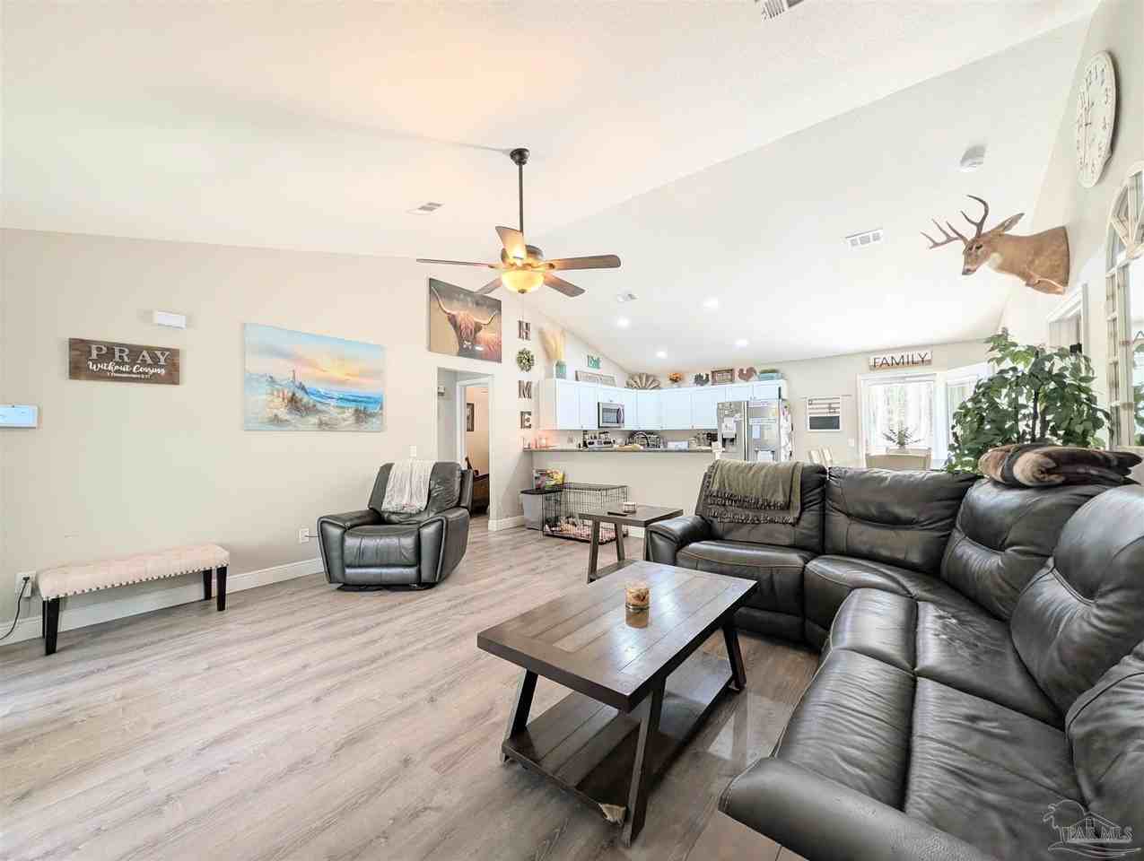 6837 Sagebrush Ln - Photo 3 of 26