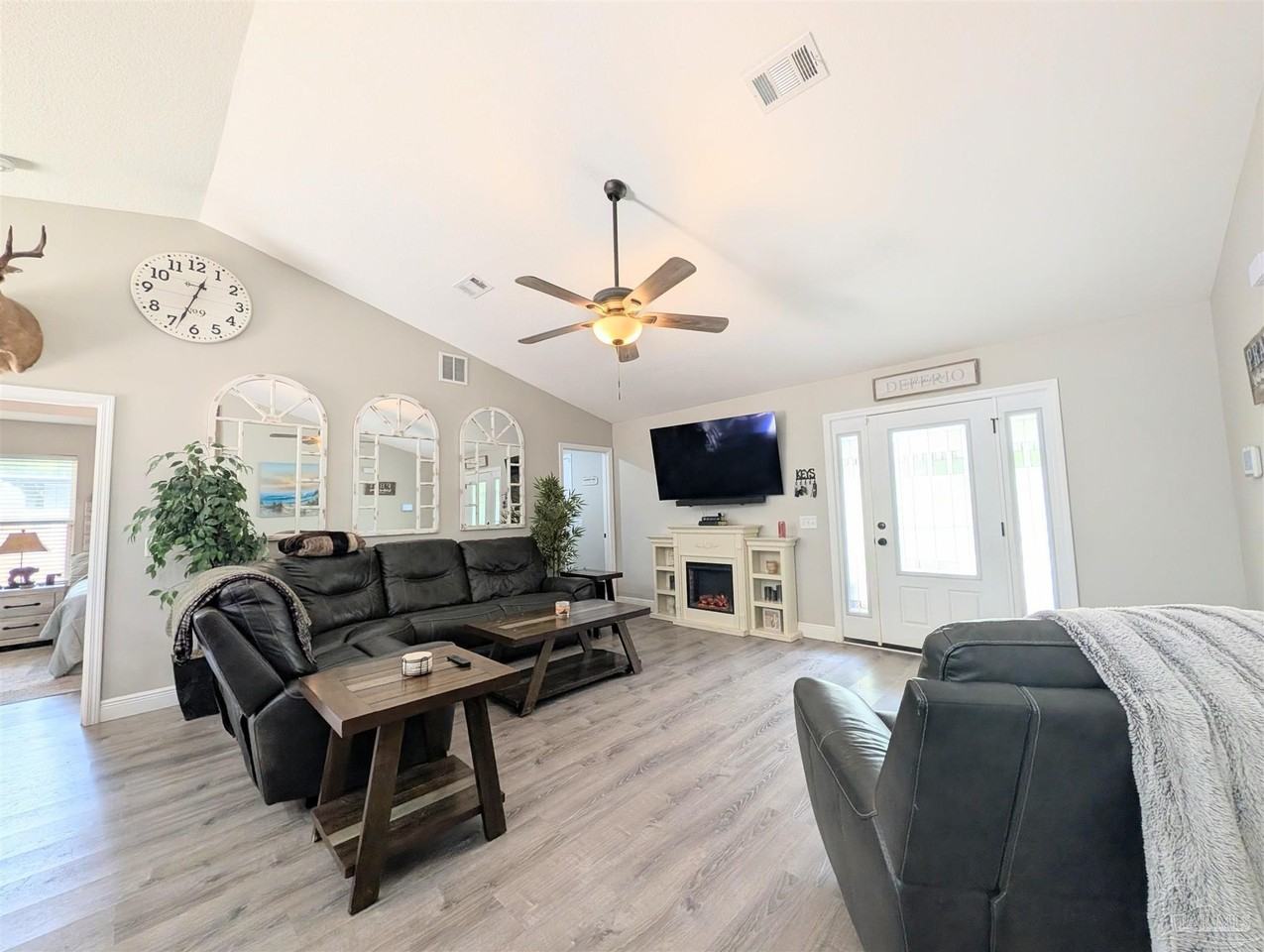 6837 Sagebrush Ln - Photo 4 of 26