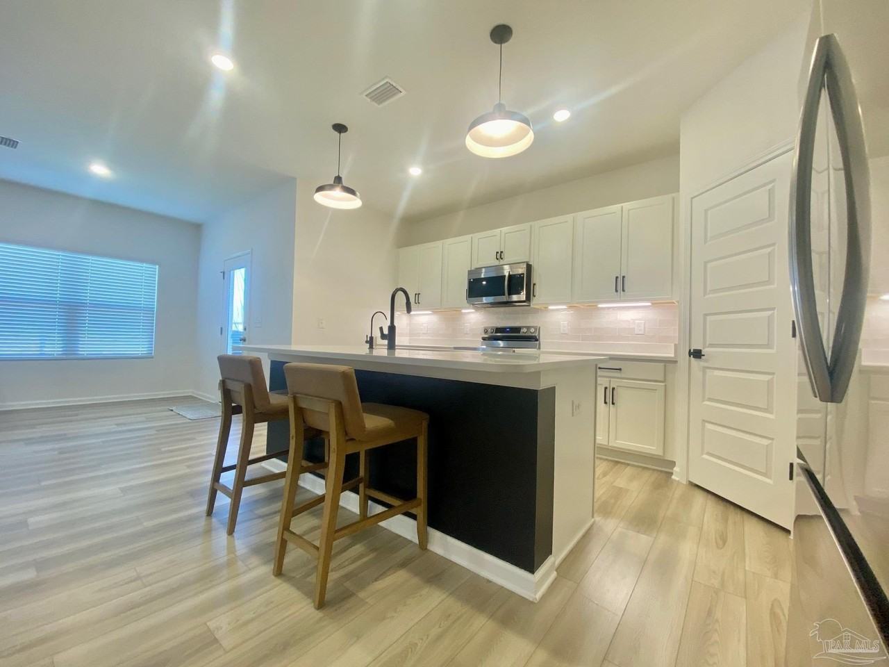 9668 Sagewood Dr - Photo 3 of 28