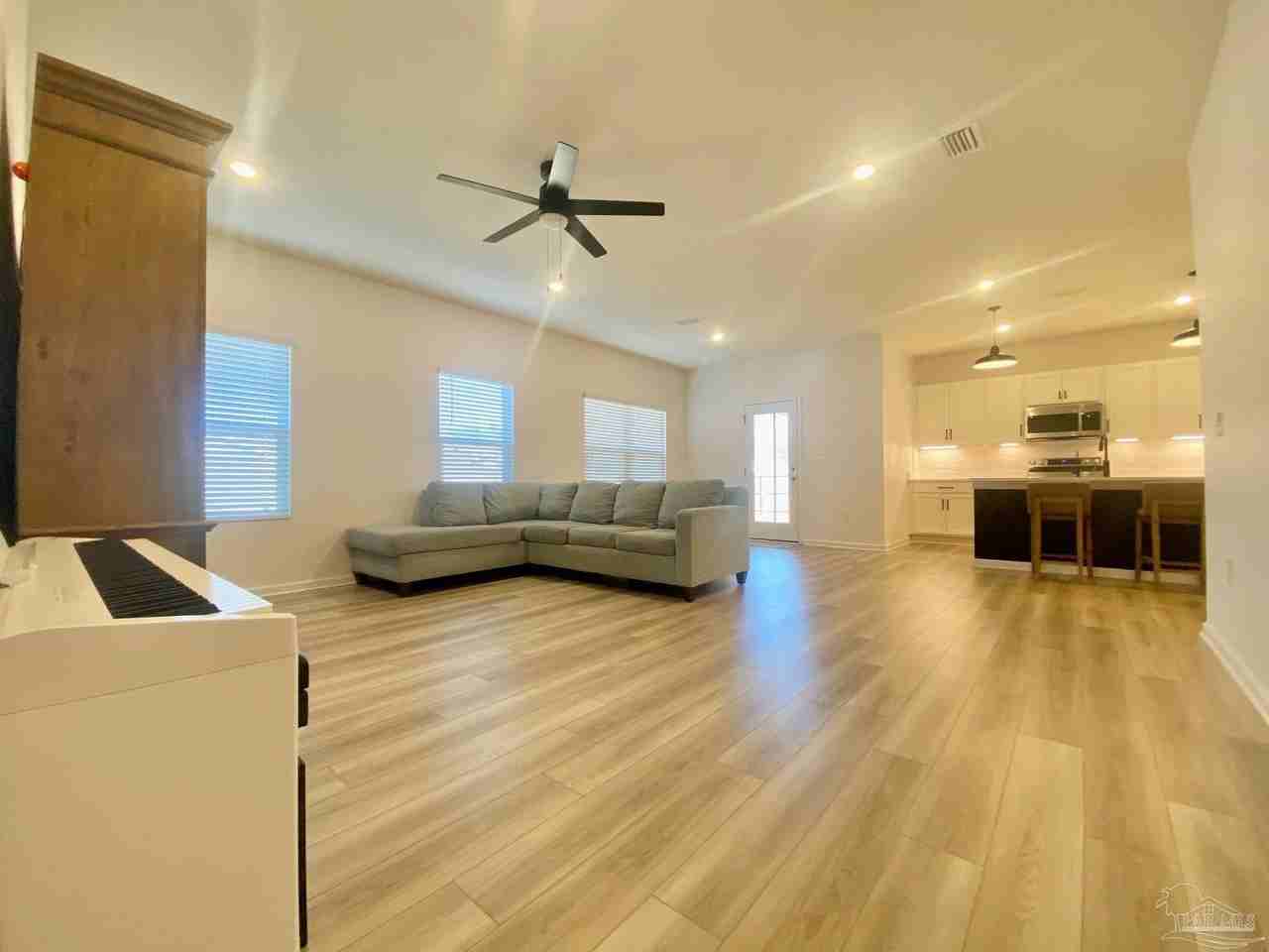 9668 Sagewood Dr - Photo 7 of 28