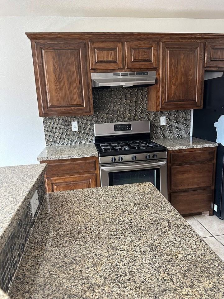 1218 Elm Ave - Photo 6 of 11