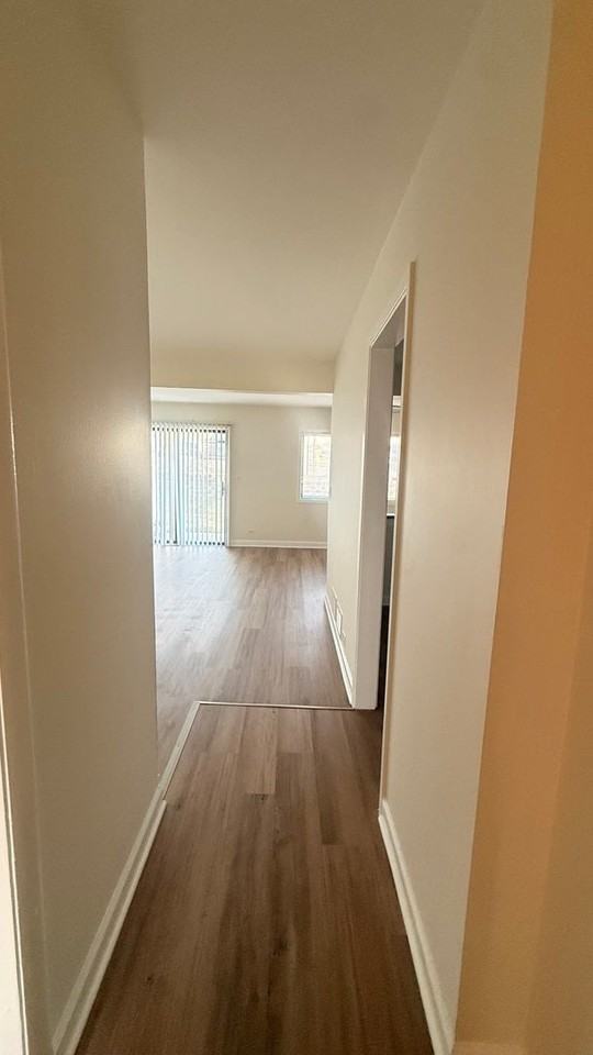 604 Bayview Pt - Photo 4 of 17