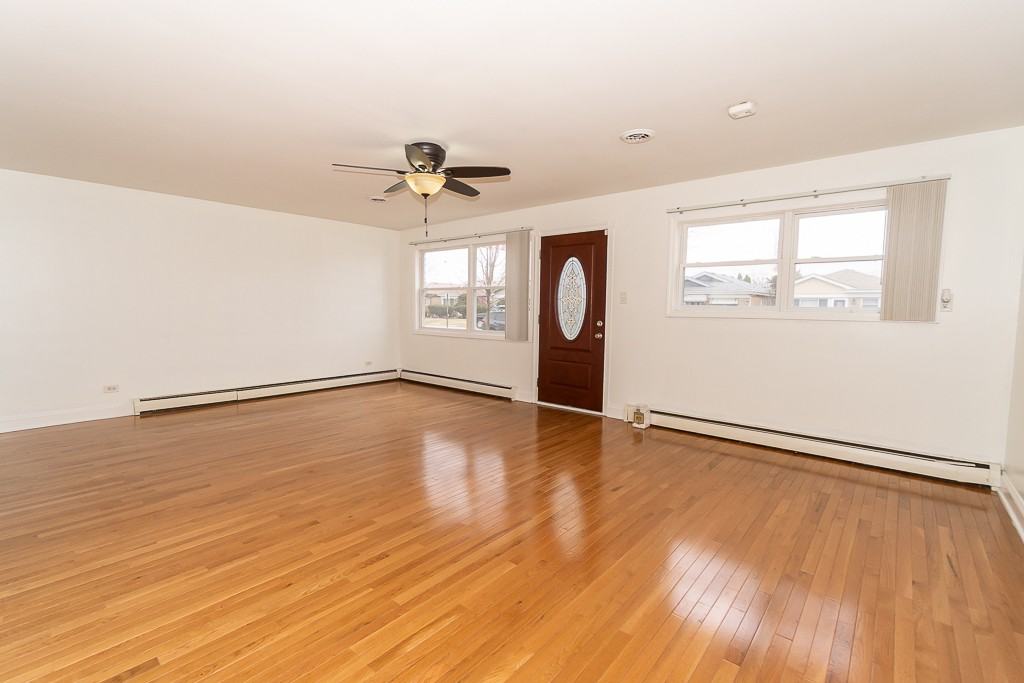 4600 Warsaw Ave - Photo 4 of 18