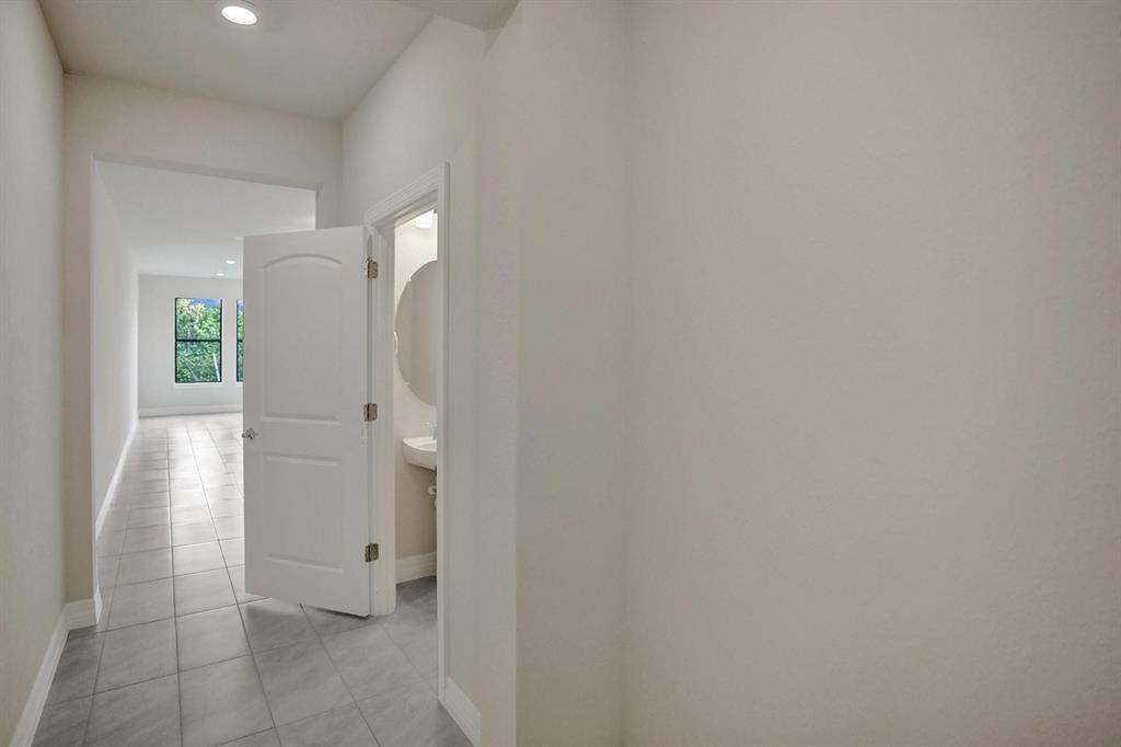 4841 Chantilly Rd - Photo 7 of 28