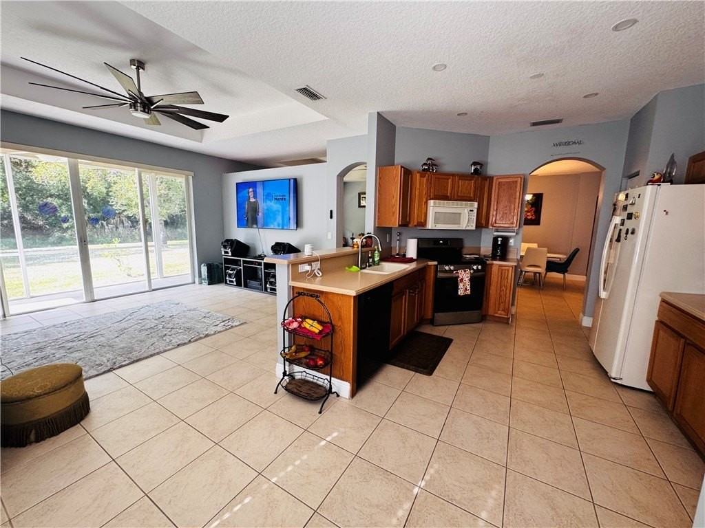 4555 61st Ter - Photo 2 of 11