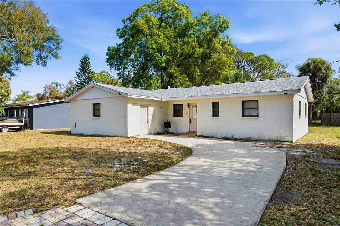 1710 29th Ave - Photo 2 of 2