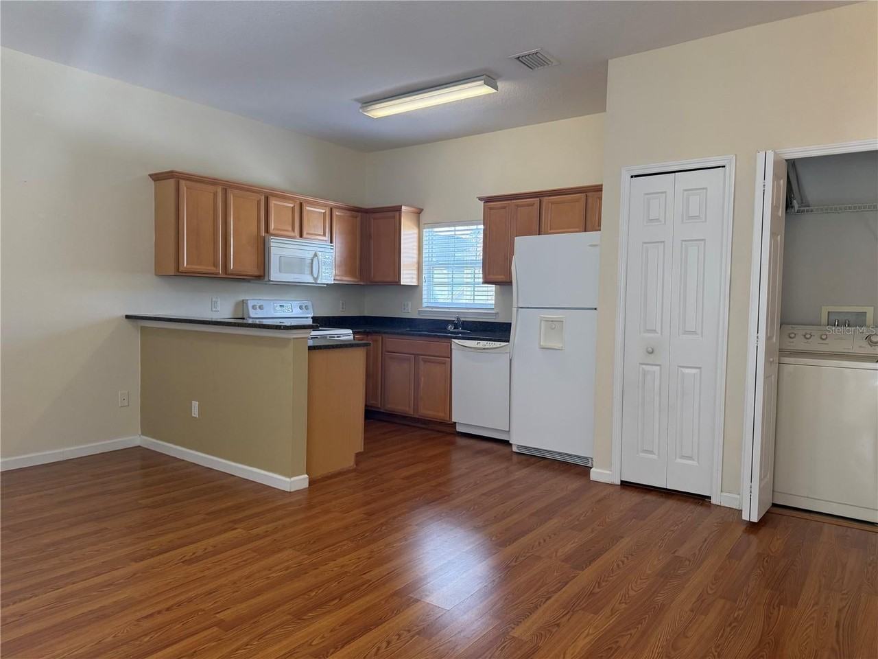 823 Oak Shadows Rd - Photo 2 of 12