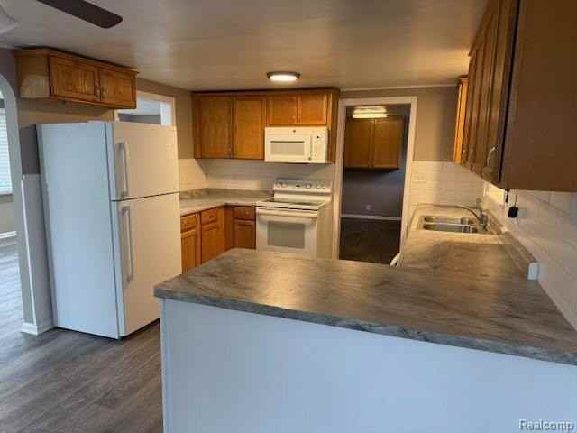 2434 N Long Lake Rd - Photo 2 of 16