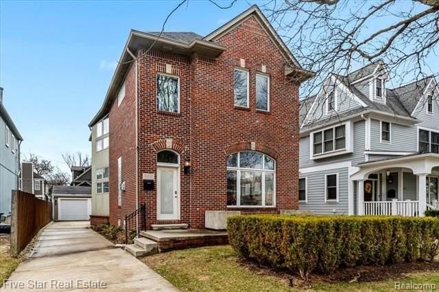 960 Davis Ave - Photo 3 of 44